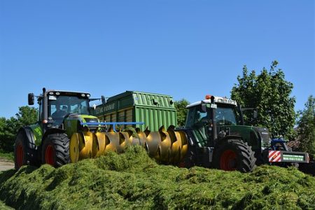 fendt-3419874__340.jpg